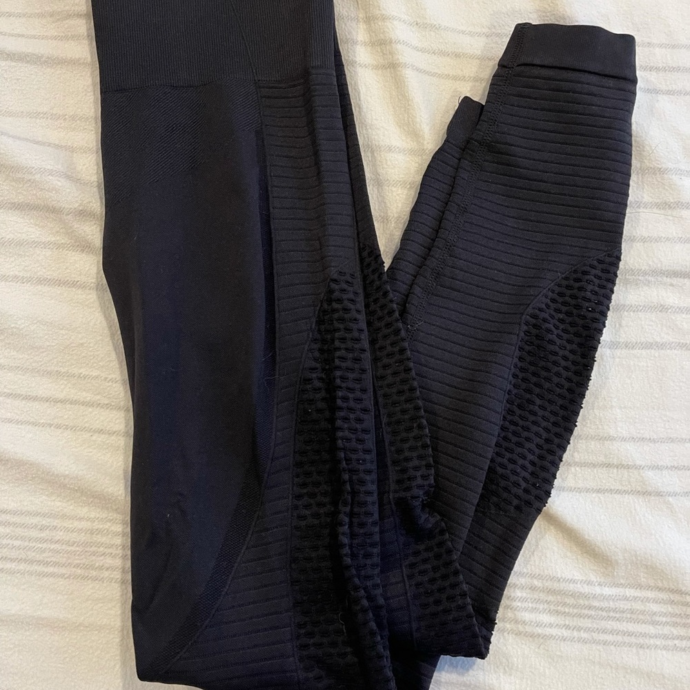 Zyia performance leggings!